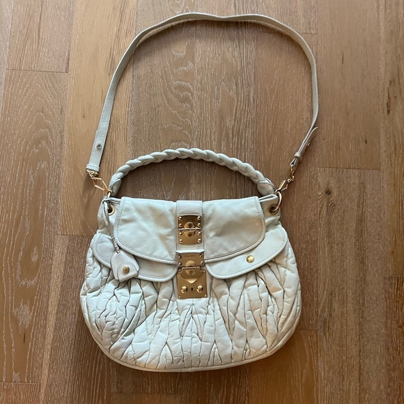 Miu Miu Cream Coffer Leather Crossbody Bag with Gold Clasp - Picture 3 of 14